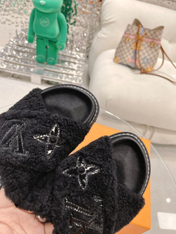 Louis Vuitton Paseo Flat Comfort Mule