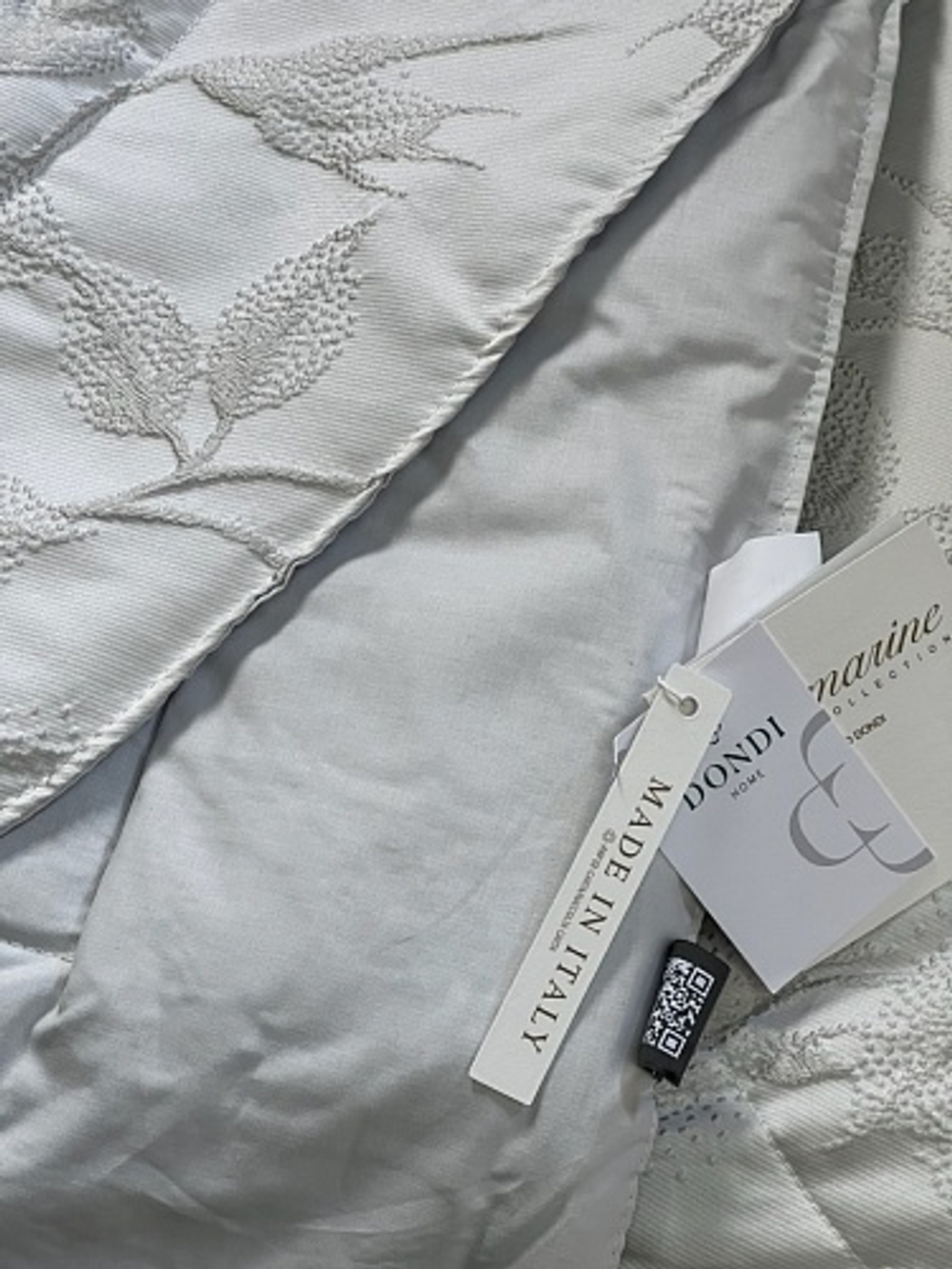 Покрывало 270х270 Blumarine Giorgia Perla жемчужно-белое