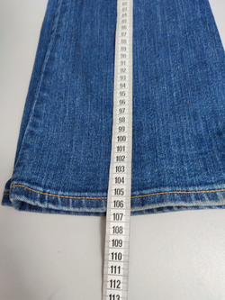 Джинсы с потертостями 42 размер