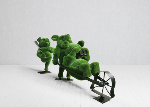 Топиари Три поросенка