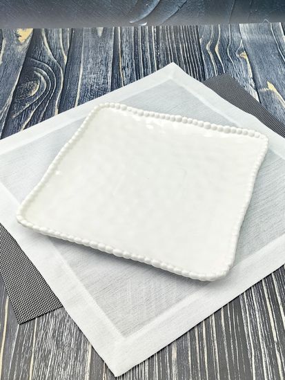 Блюдо сервировочное квадратное 26,5 см. Бусины