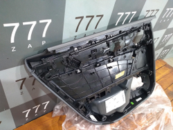 Обшивка двери задней правой Audi A6 (C8) Новая Оригинал