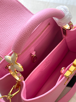 Louis Vuitton Capucines BB