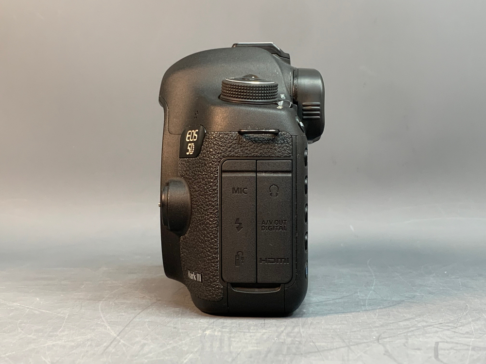 Canon EOS 5D Mark III 2.300 кадров