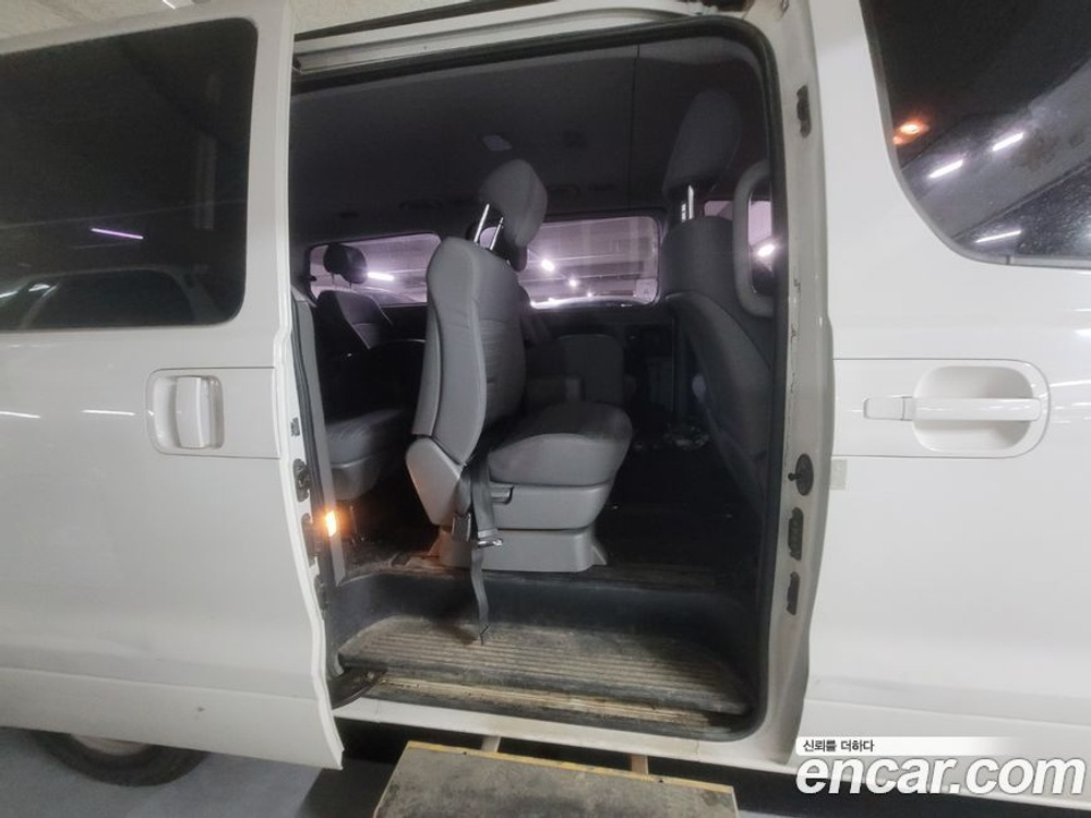 Hyundai The New Grand Starex Wagon 12인승 (05.2020)