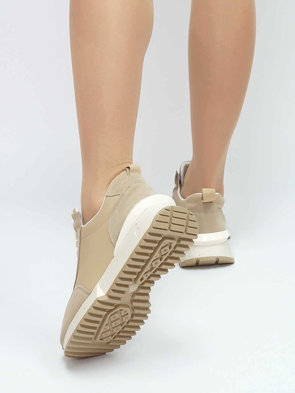 Кроссовки женские демисезонные