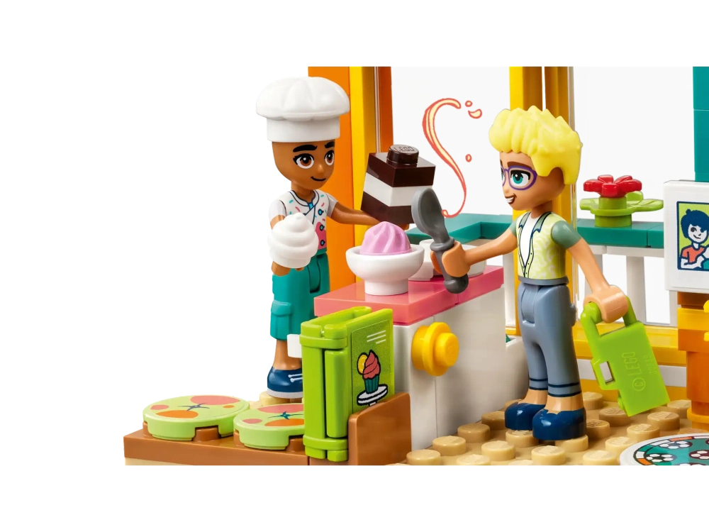 Конструктор LEGO Friends 41754 Комната Лео
