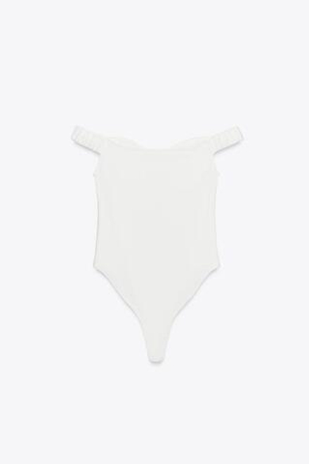 ZARA БОДИ ИЗ САРЖИ С ОТДЕЛКОЙ ФЕСТОНАМИ, БЕЛЫЙ