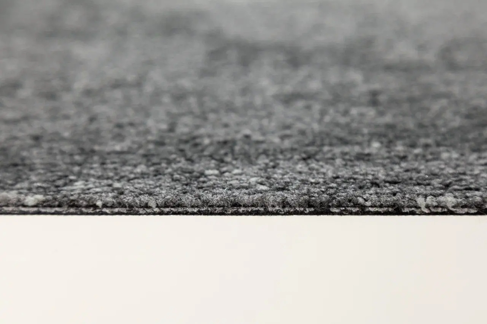 Ковровая плитка Associated Weavers Mineral Tile 98