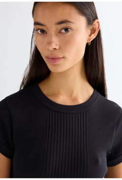 Футболка женская WRANGLER CAPPED RIB SHIRT BLACK
