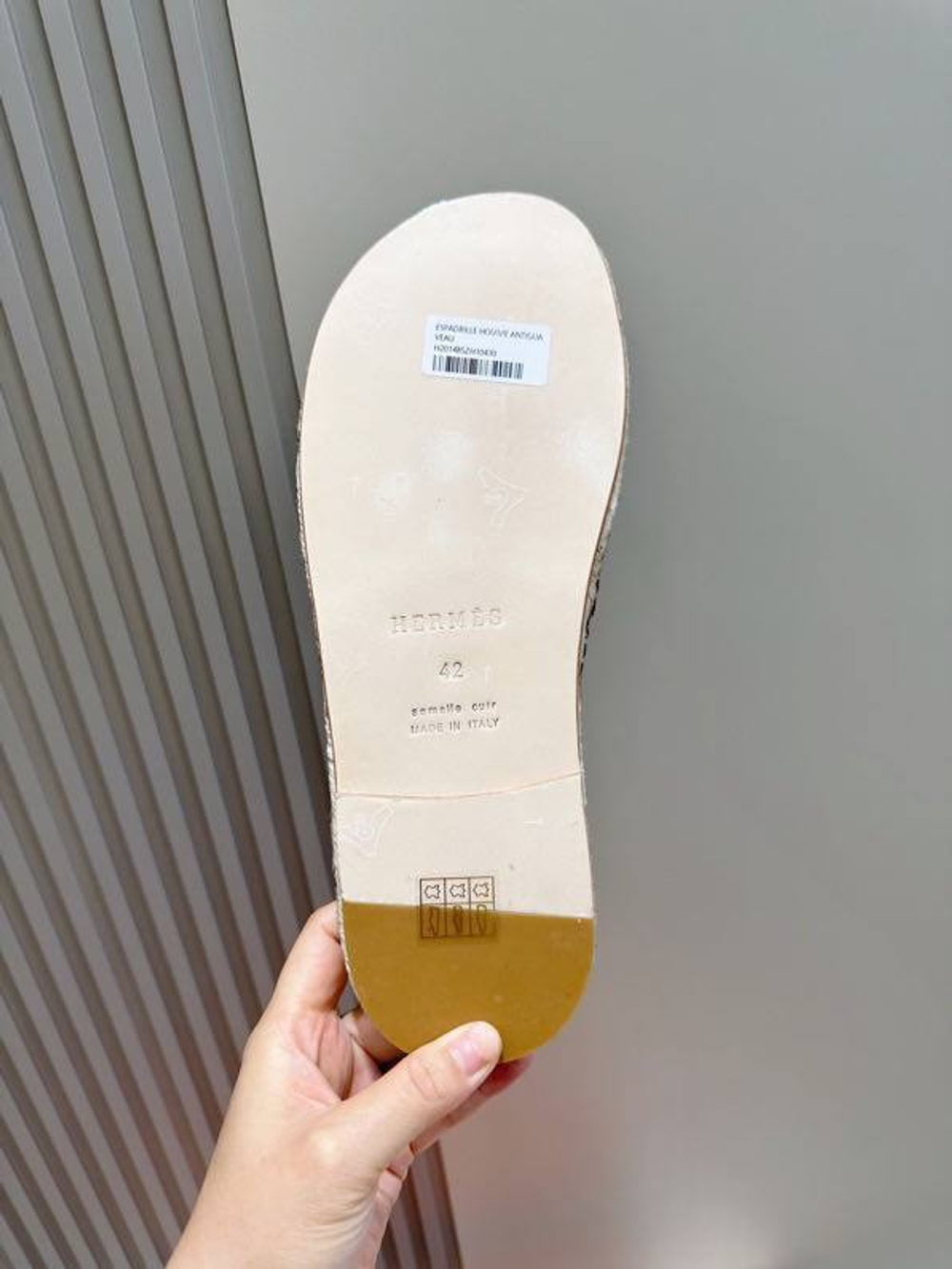 Шлепанцы Hermes