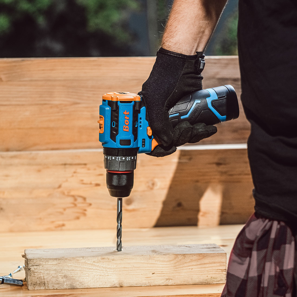 Дрель-шуруповерт аккумуляторная ударная BORT BAB-16U (2x2Ач+ЗУ)