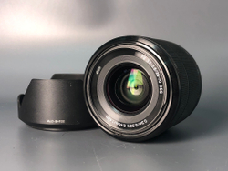 Sony 28-70 mm 3.5-5.6 OSS Sony E