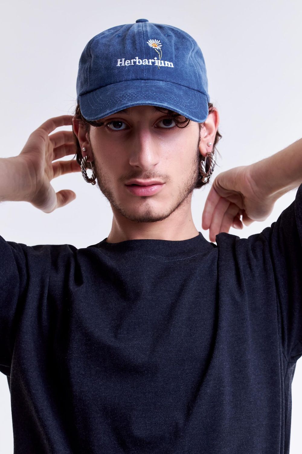 Кепка Гербарий Ромашка темно-синяя