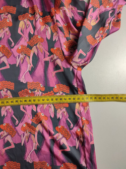 Блузка Elf Sack с оригинальным принтом, маркировка S, визуально на 44 размер