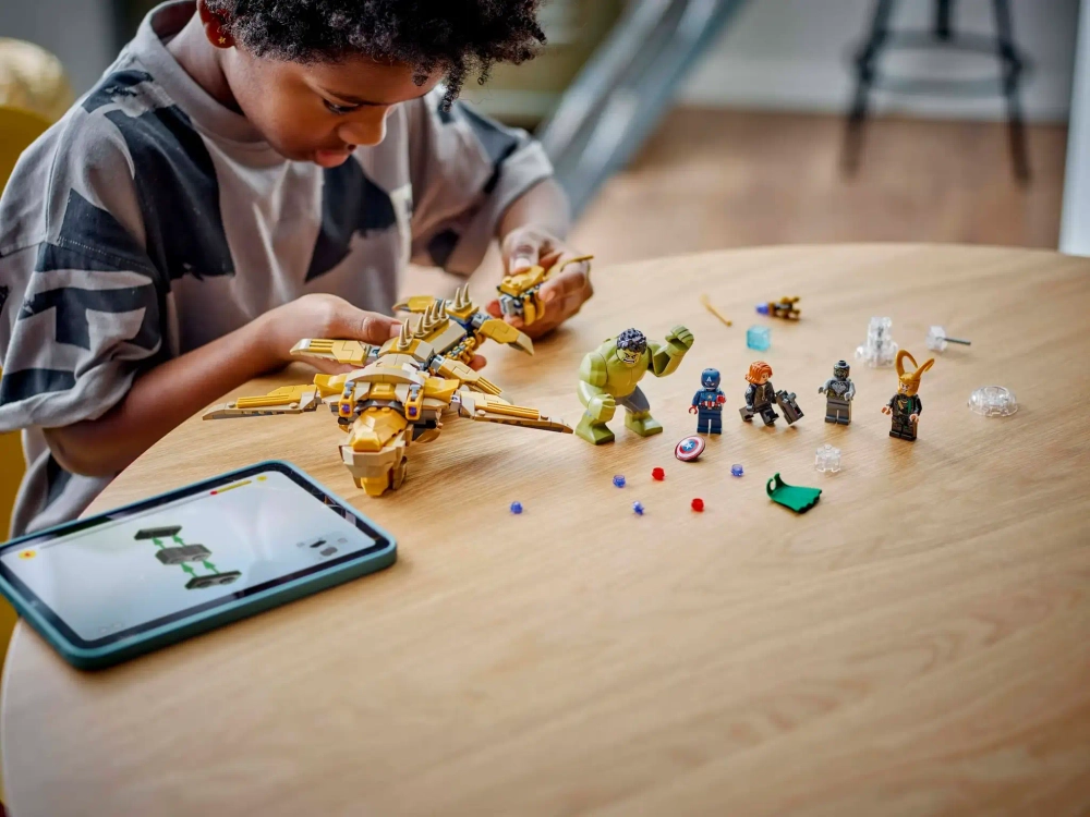 Конструктор LEGO Marvel 76290 Мстители против Левиафана