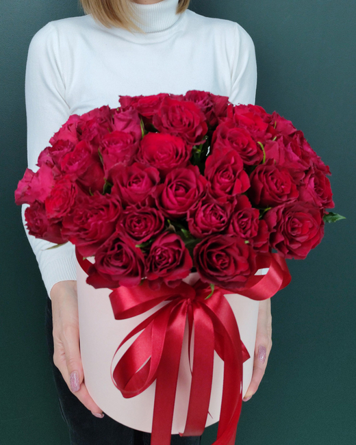 Роза красная,51 шт в коробке(00106)
