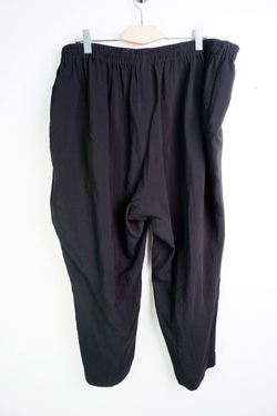 Брюки из жатой ткани, визуально на 60 размер