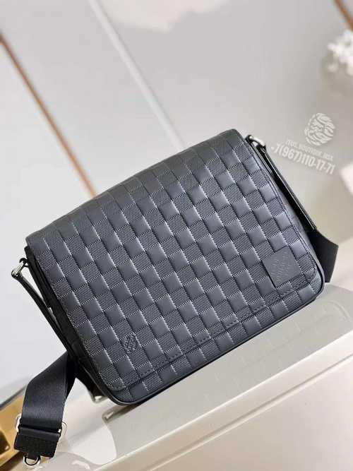 Сумка через плечо/мессенджер Louis Vuitton District PM