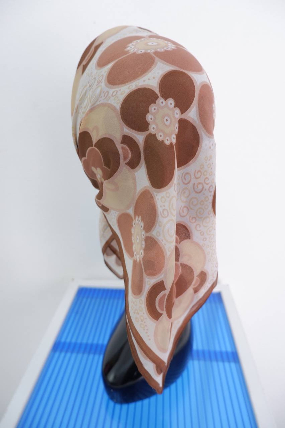 Платок нежный легкий