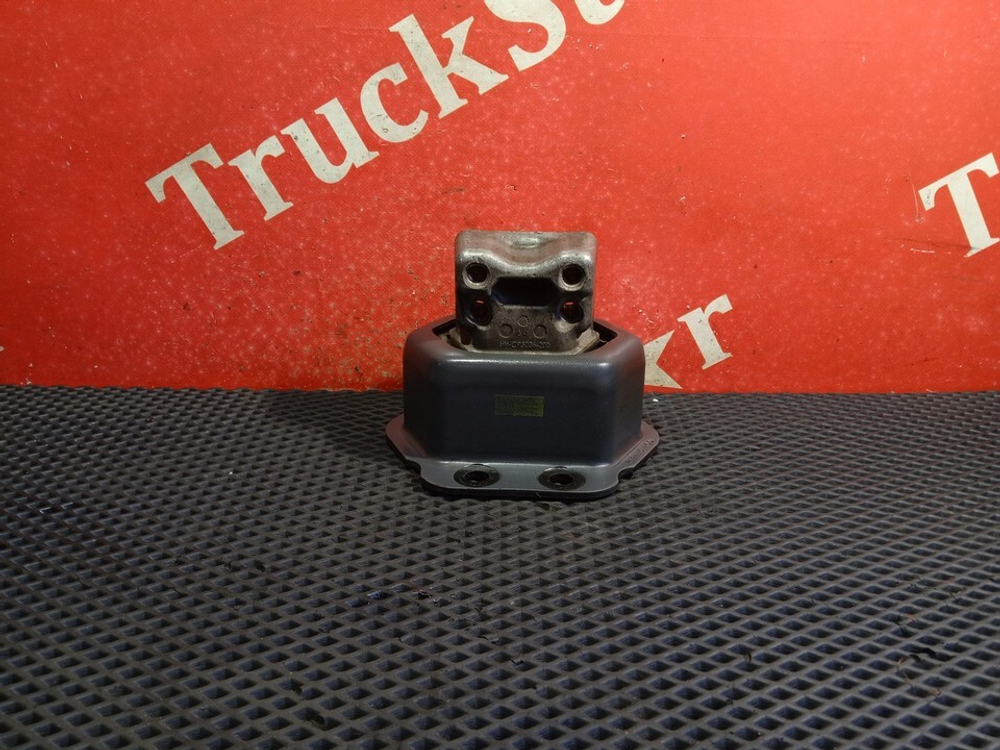 Подушка двигателя задняя 2019г