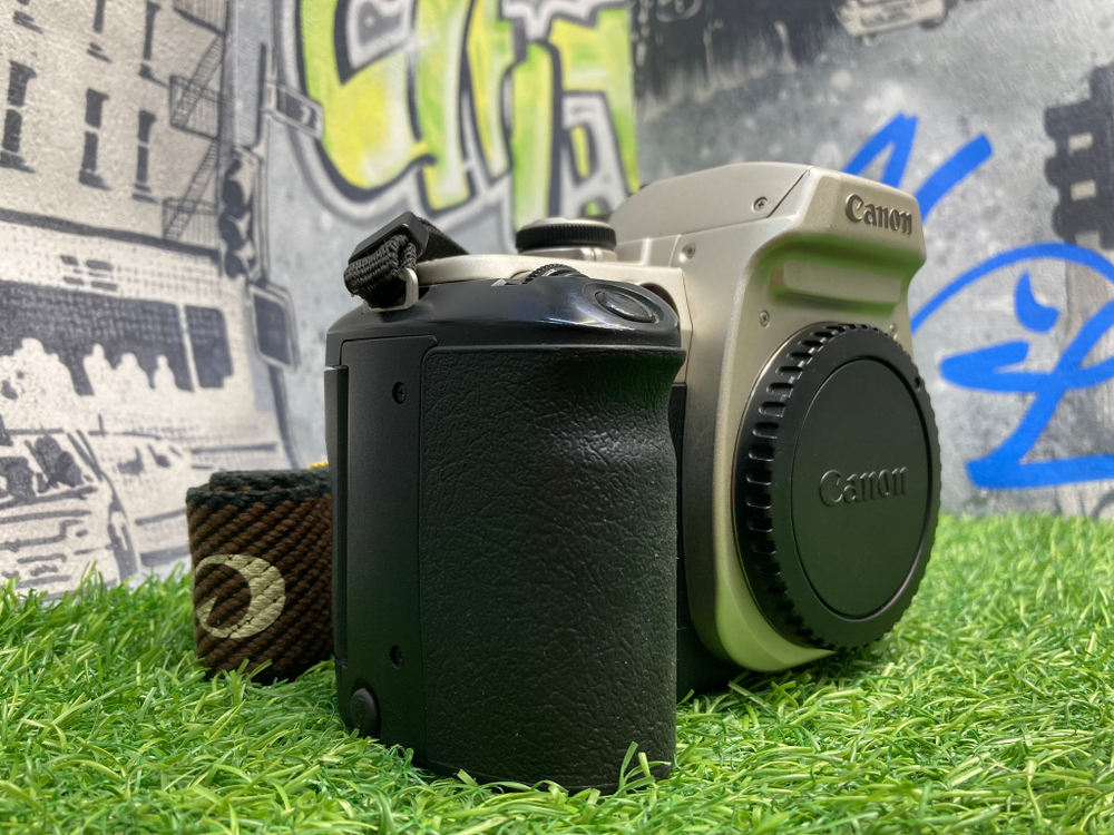 Canon EOS 50
