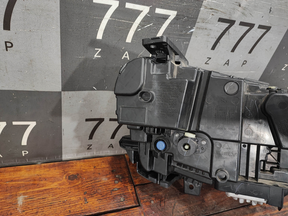 Фара левая LED Geely Tugella 19-нв Б/У Оригинал 7051026800