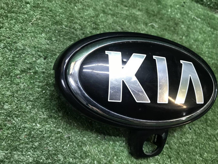 Эмблема решетки радиатора Kia Sorento 4 (20-23)