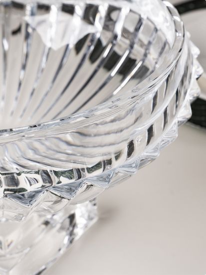 Фруктовница 31х19 см. из стекла на ножке