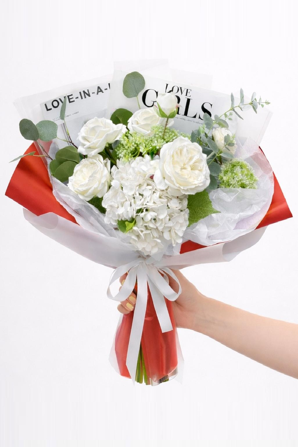 Быстро сборная упаковка в пленке. Форма №4 Коллекция "Гламур". Цвет: КРАСНЫЙ. Размер букета: +/- в55, ш50