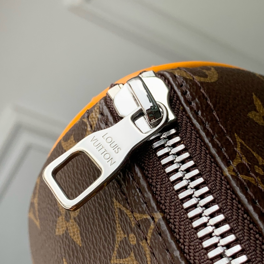 Louis Vuitton Keepall 25