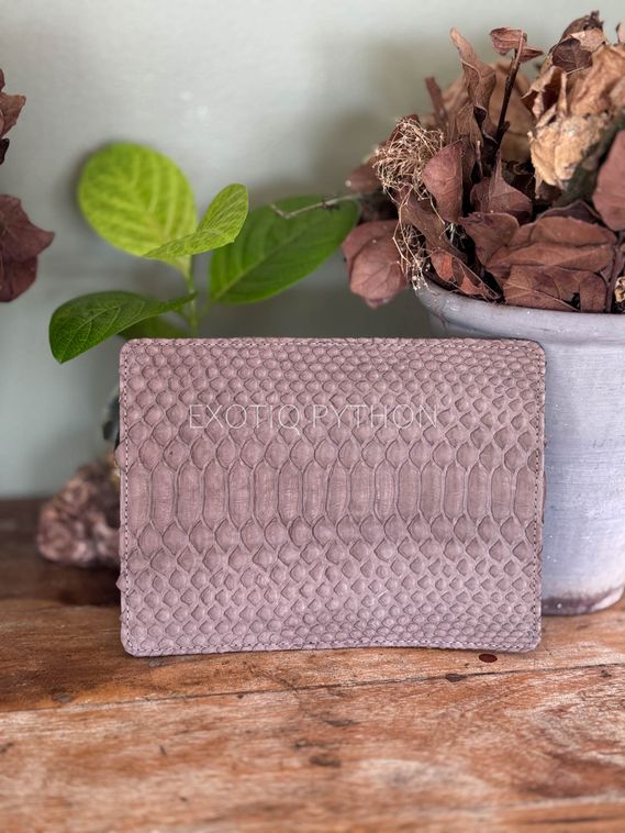 Обложка на паспорт из кожи питона AC-144