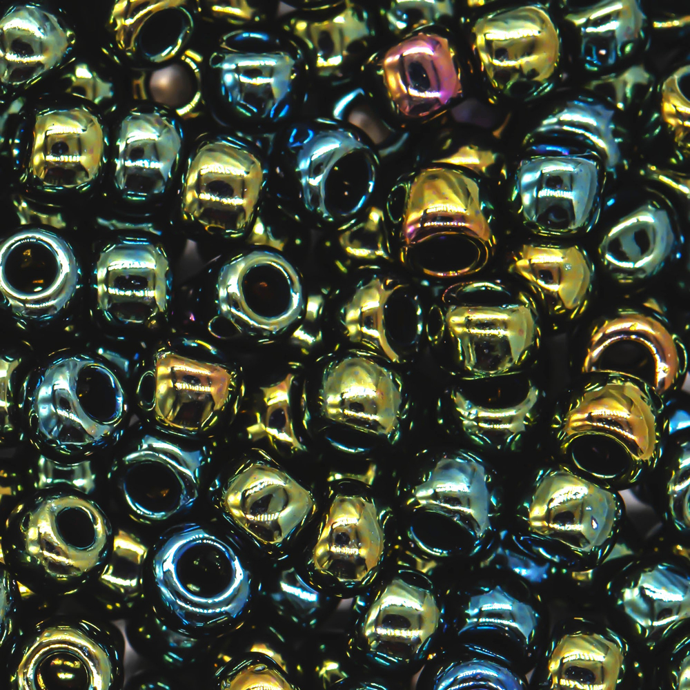 Японский бисер TOHO Round 6/0 (№84), металлизированный, непрозрачный глянцевый