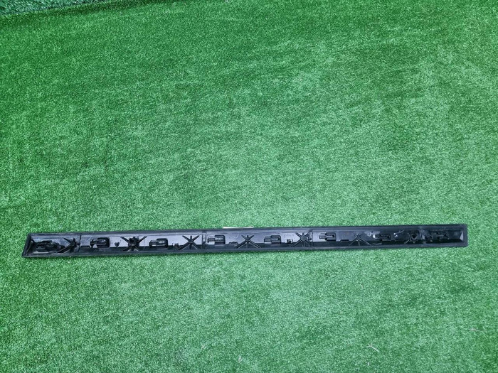 Накладка двери задняя правая BMW X7 G07 (19-нв)