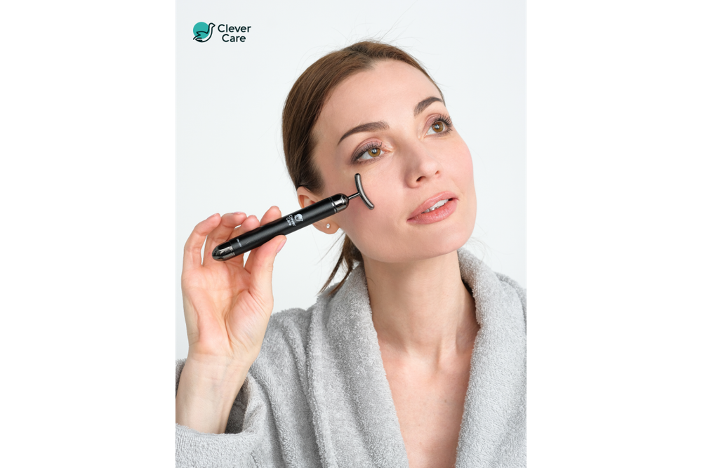 Аппарат массажный CleverCare 4-в-1 со сменными насадками, серый