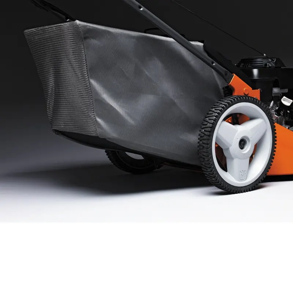 Газонокосилка бензиновая Husqvarna LC 153: 3.1 л.с., нож 53 см, 9613100-37