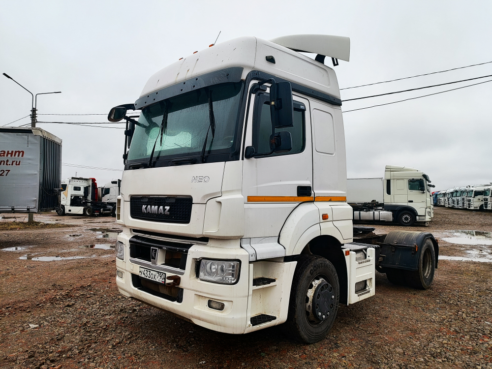 КамАЗ 5490 4x2 Седельный тягач 5490-S5 (Дизель/Газ, 12,0 л, 401 л.с., МТ)