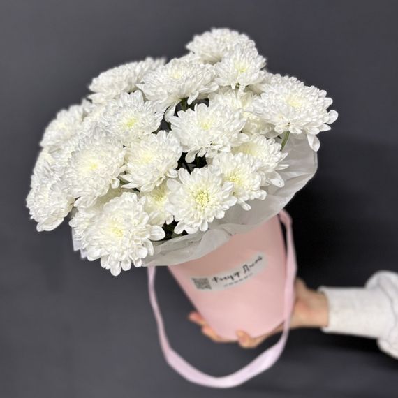 Цветочная композиция из хризантем