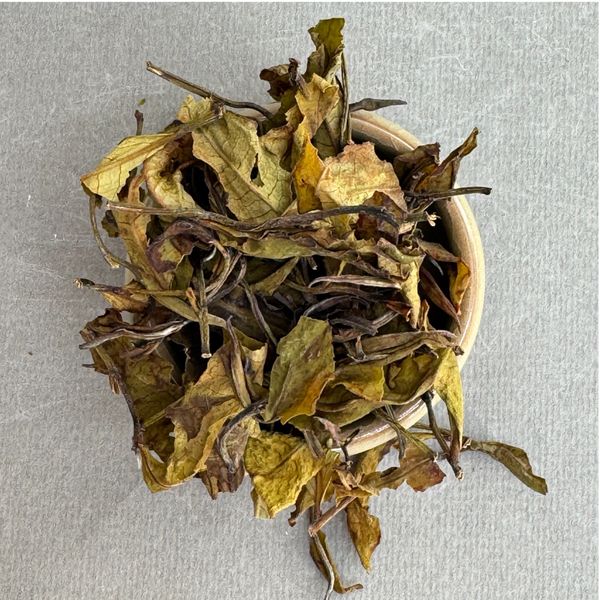 Хун Юй Бай ча № 18 с озера Солнца и Луны