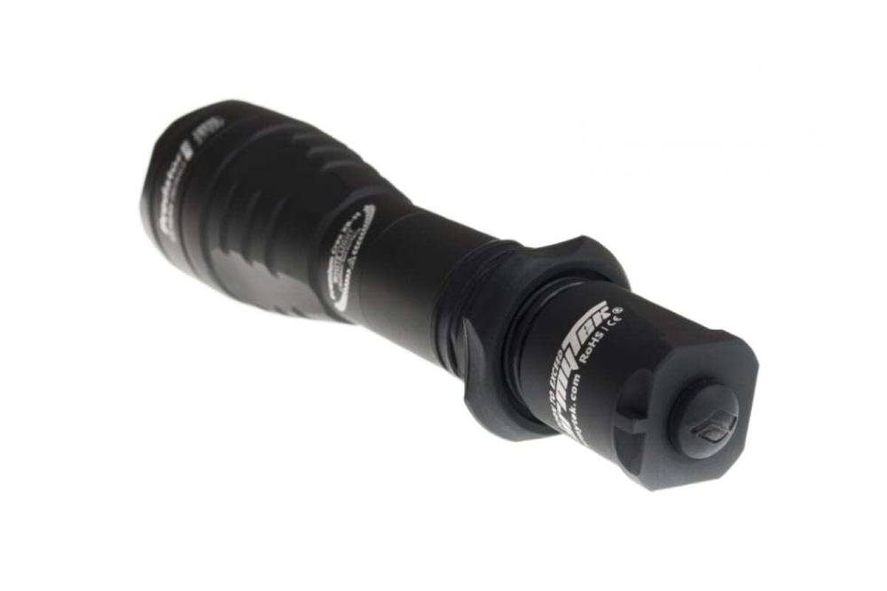 Фонарь подствольный Armytek Predator XP-E2, 160 lm, красный, до 255м, 1x18650 (не входит в комплект), IP68, 135г