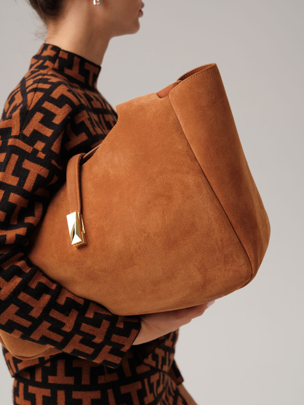 Замшевая сумка шоппер Deboro 31054 вуд