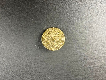 Фибула. Псков 10-11 в. (круглая)
