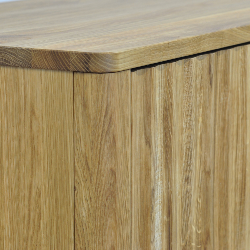 Тумба под телевизор 150 см Розенбург напольная из массива дуба 2 двери 1 ящик