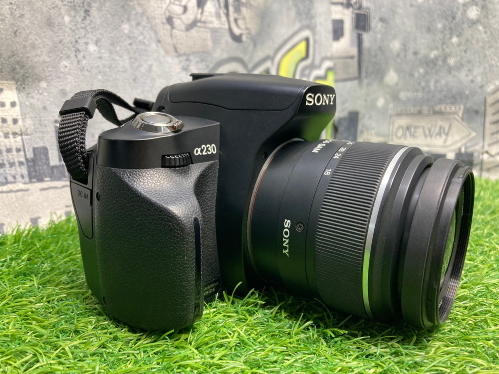 Sony A230 + 18-55mm (6.300 кадров)
