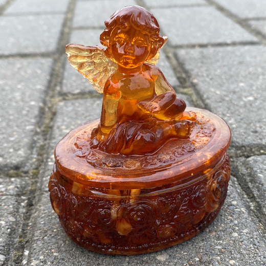 Шкатулка с ангелом (овал)