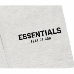 Шорты Fear of God Essentials SS22 Light Oatmeal, FOG-SS22-413
