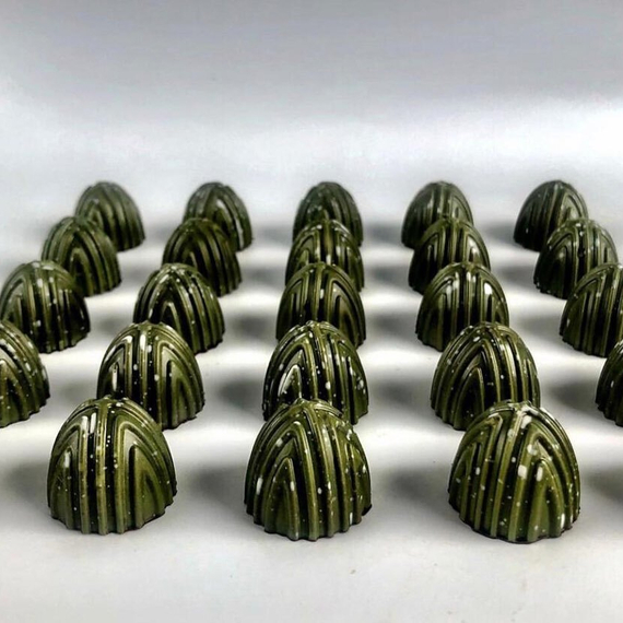 688 | Форма для шоколадных изделий &quot;Пуля с ребрами&quot; (275*175 мм)