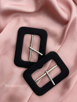 Пряжка обтянутая тканью черная