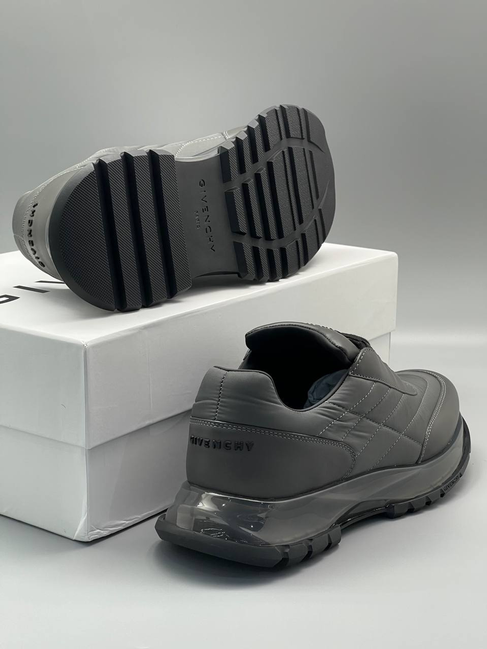 Кроссовки Givenchy