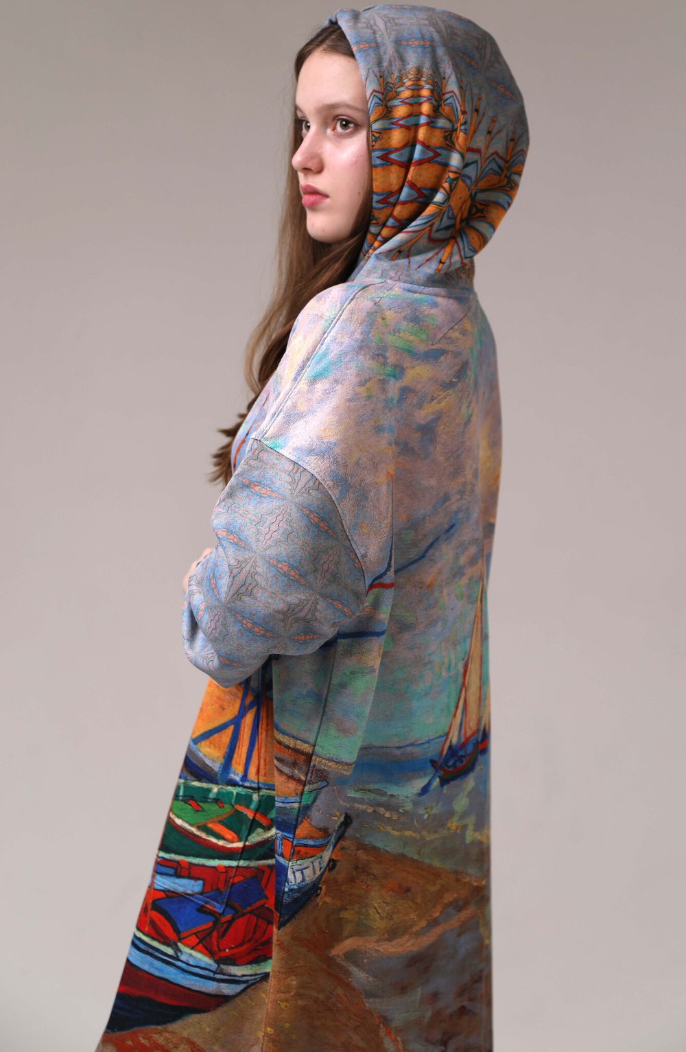 Платье с капюшоном "Рыбацкие лодки Ван Гога"